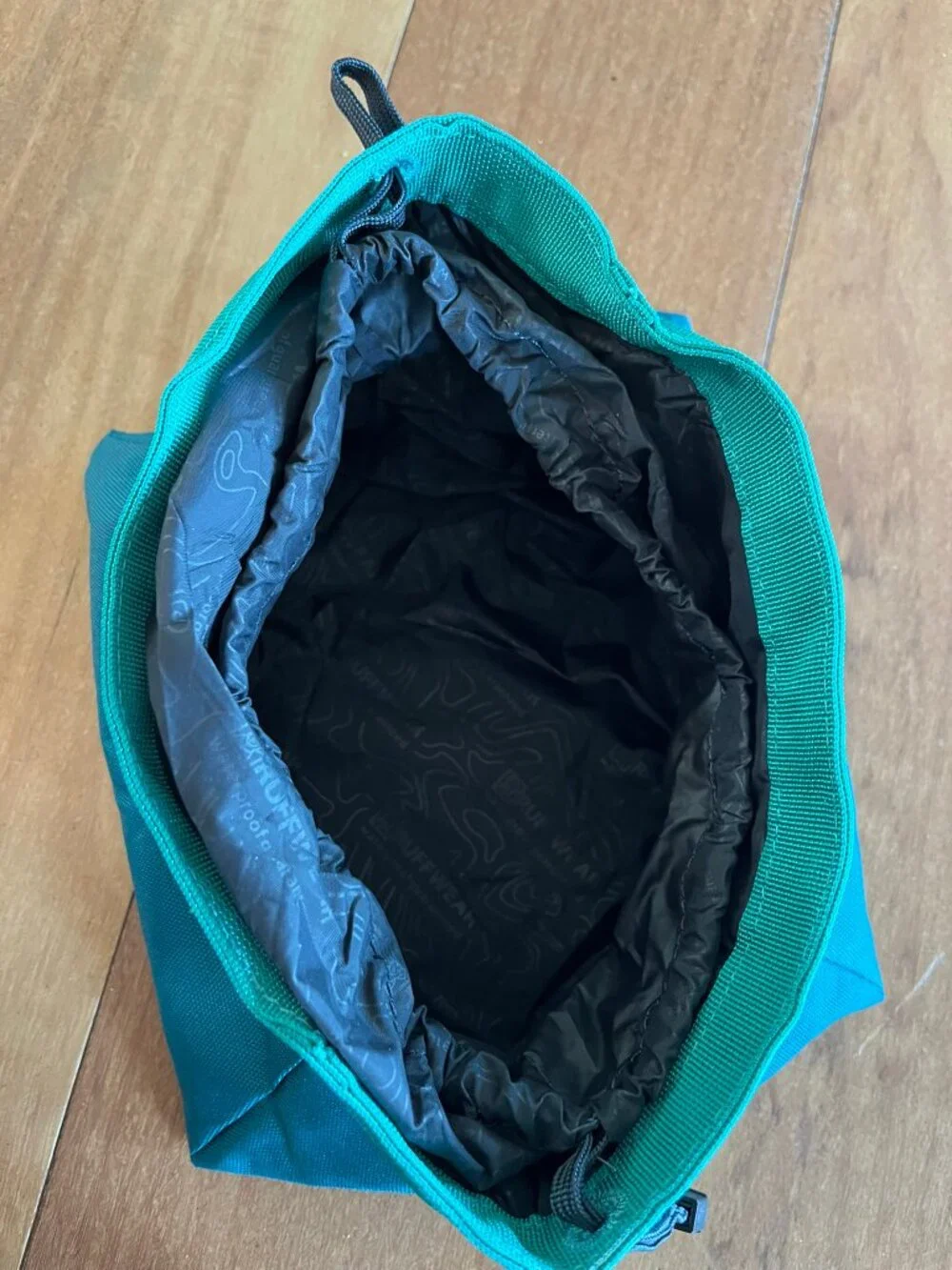 RUFFWEAR Quencher Cinch Top Dog Bowl Collapsible Waterproof TEAL 8” EUC (245)